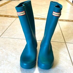 Hunter Girls rain boots Size 2 Teal
